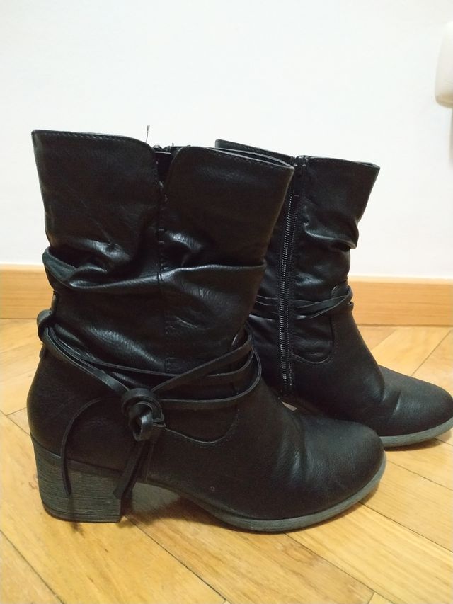 Botines negros