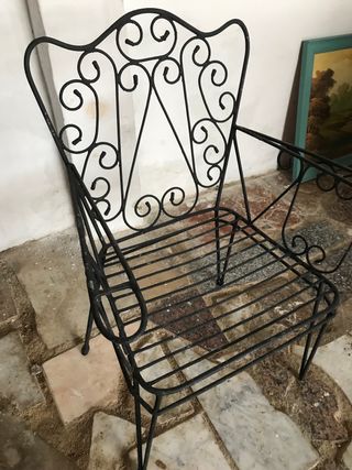 Mesa y sillas exterior