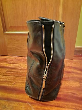 Bolso Tote piel negro Purificación García
