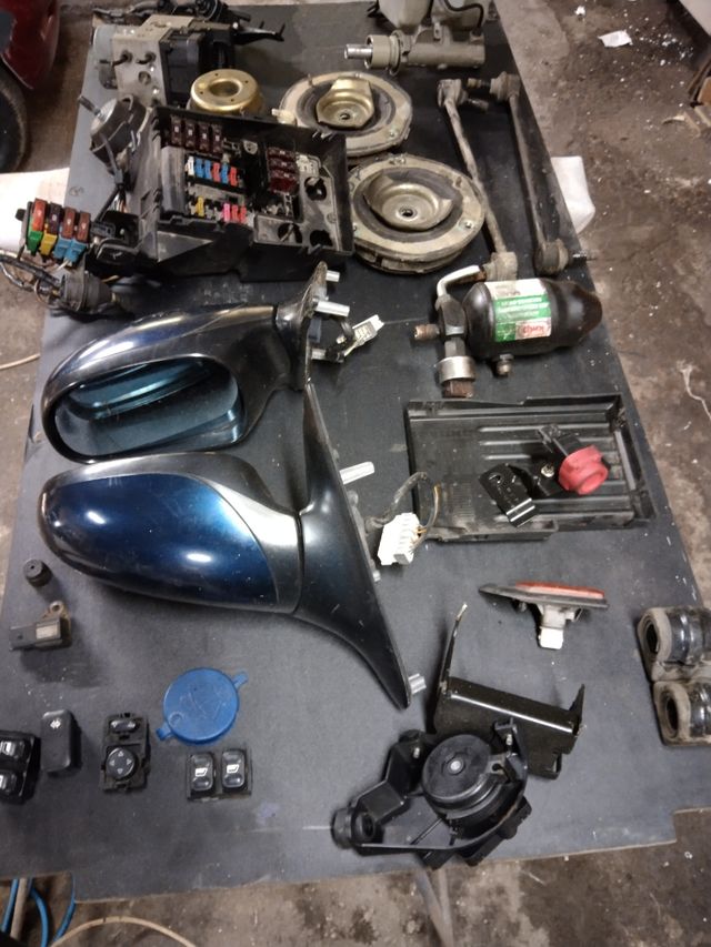 piezas de Peugeot 406 hdi 110