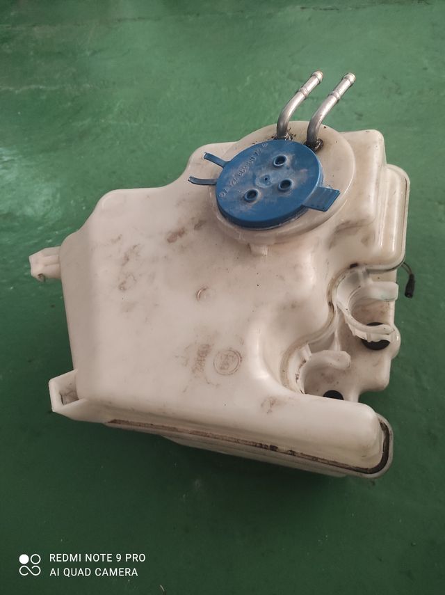 Depósito de limpiaparabrisas mercedes clase b W245