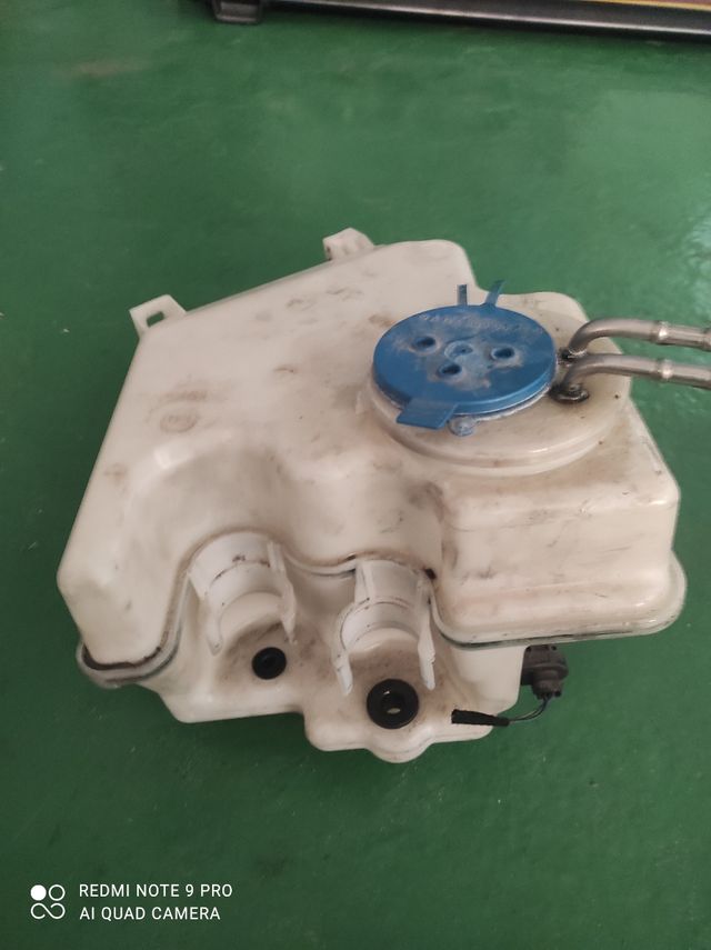 Depósito de limpiaparabrisas mercedes clase b W245