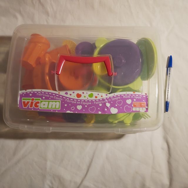 Maletin menaje juguete