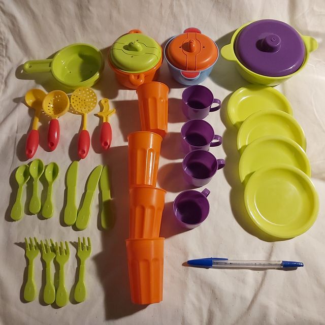 Maletin menaje juguete