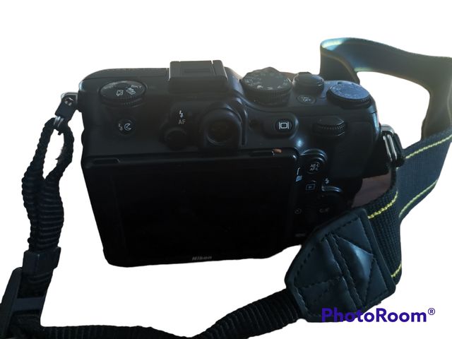 cámara nikon compacta