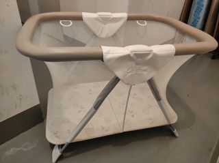 Parque infantil, corral.