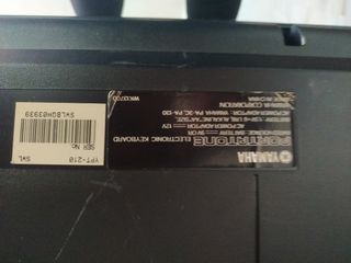 Teclado YAMAHA
