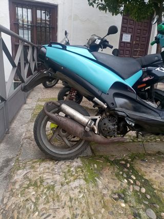 aprilia sr hecha a capricho