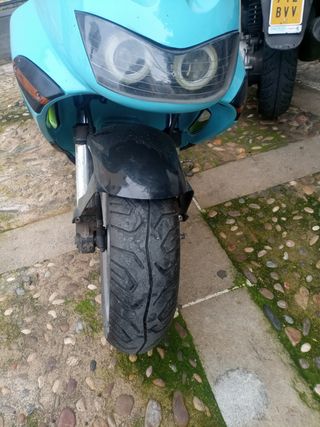 aprilia sr hecha a capricho