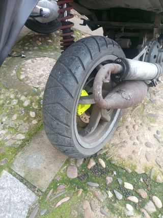 aprilia sr hecha a capricho