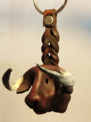 Toro de cuero