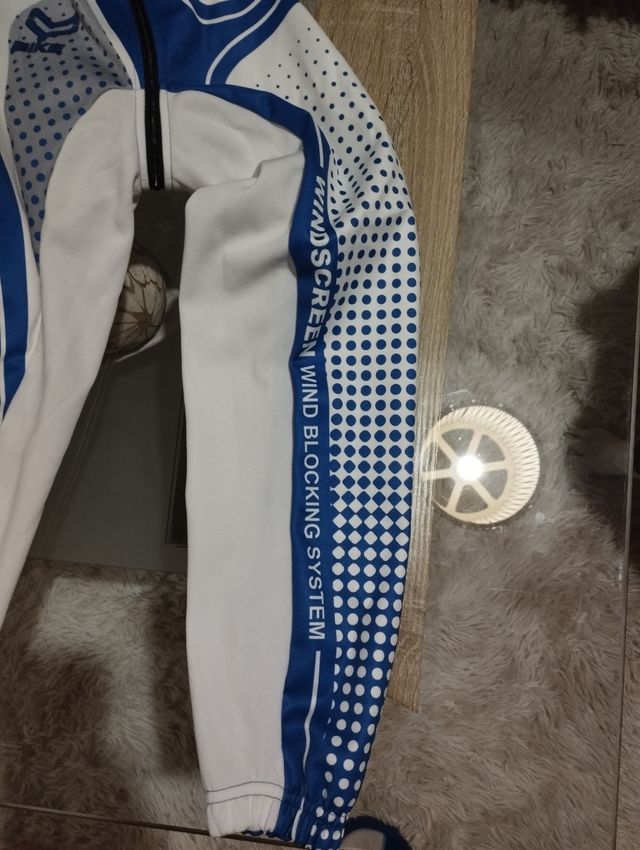 ROPA PARA MONTAR EN BICICLETA