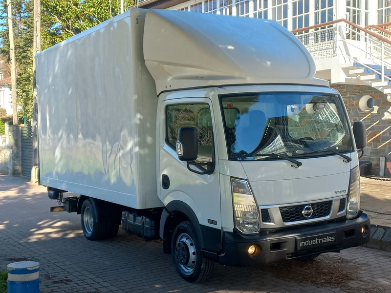 Nissan NT400 Cabstar 2018 - foto 1
