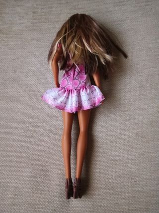 Muñeca Barbie Fashionista