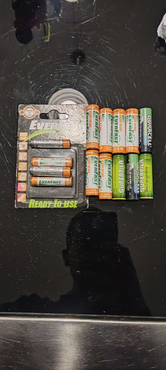 cargador pilas netway + pilas recargables