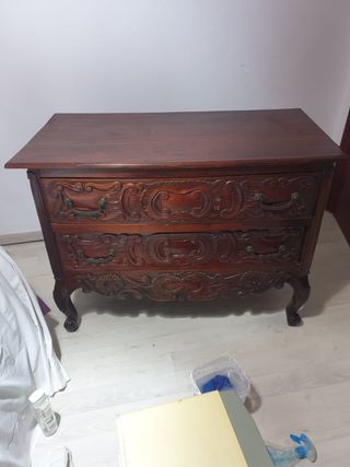 cómoda de caoba