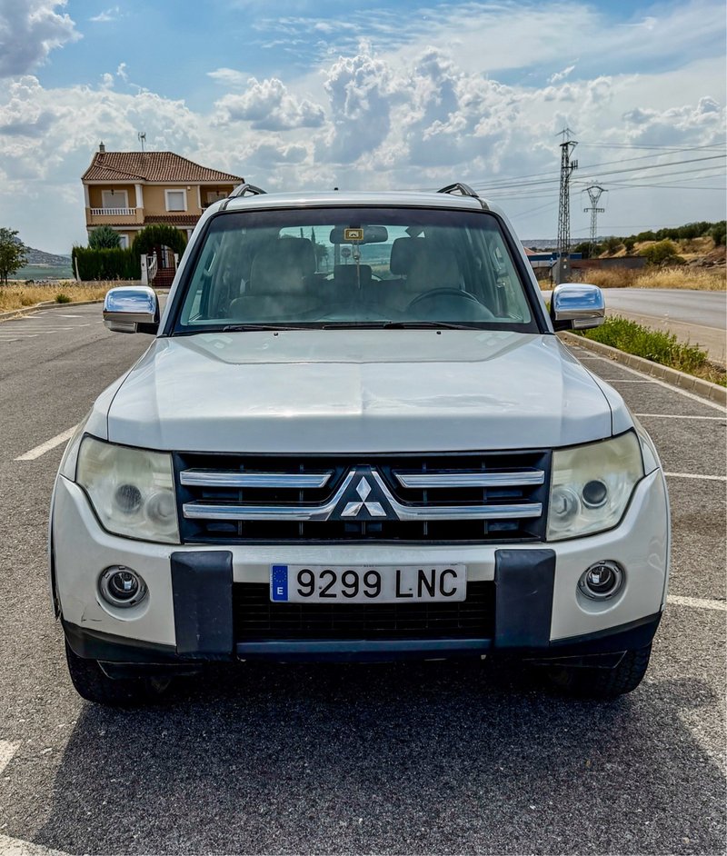 Mitsubishi Montero 2008 - foto 1
