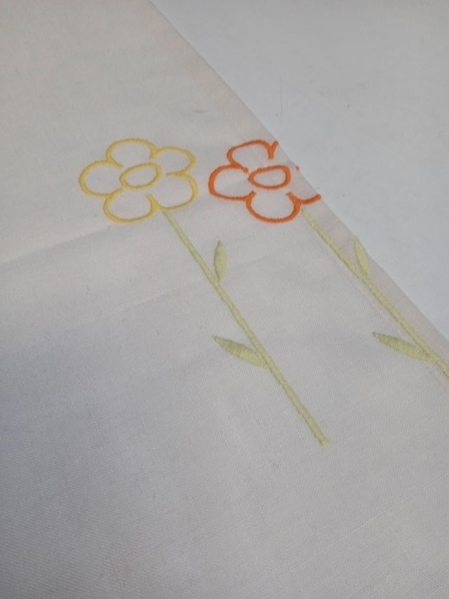 resto de pieza de 3.20 x 3 alto bordado naraj.amar