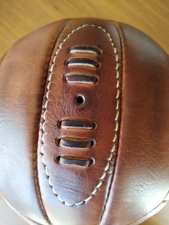 Balón de fútbol vintage clásico del Real Madrid