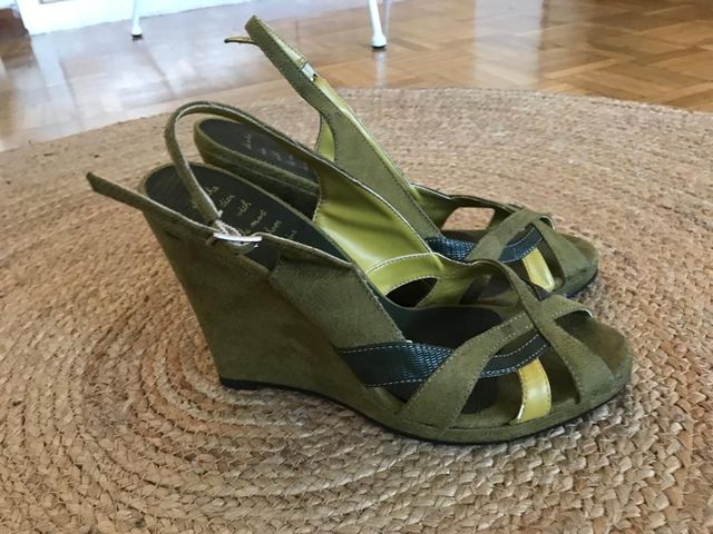Sandalias cuña vintage