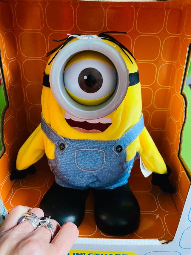 Mínimums electrónico en su caja sin estrenar