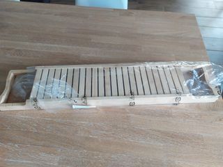 estantería de bambú. Nuevo