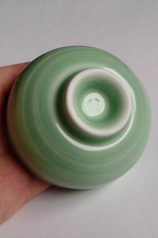 Cuenco de cerámica china con pez