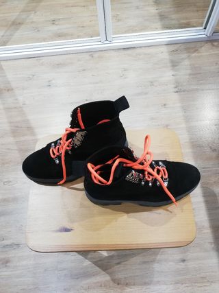 botines negros de Bimba y Lola