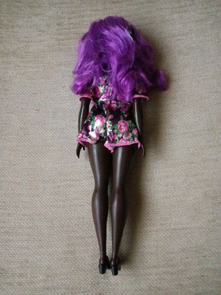 Muñeca Barbie Fashionista