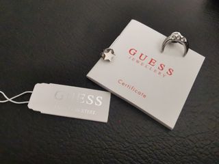 Pendientes Guess 