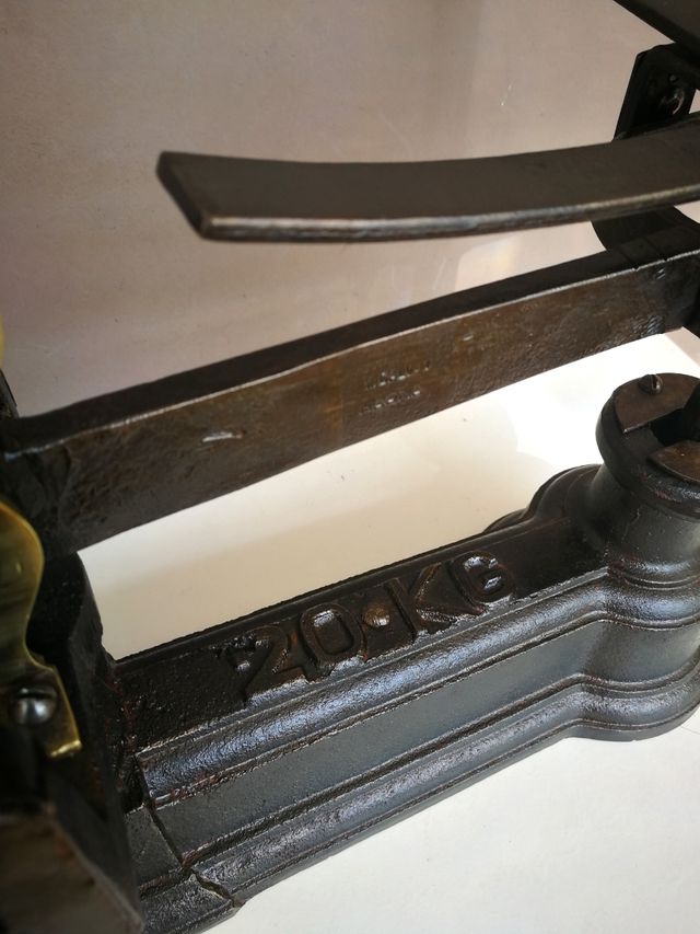 Balanza de 20 Kg Restaurada. GRANDE Hierro y Latón