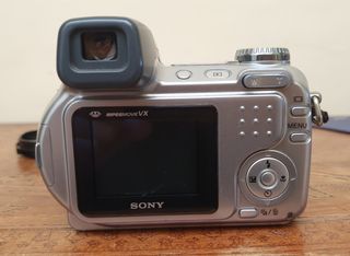 Cámara Sony DSH-H12