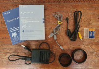 Cámara Sony DSH-H12