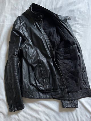 Chaqueta de cuero negro jack & jones. Talla L 