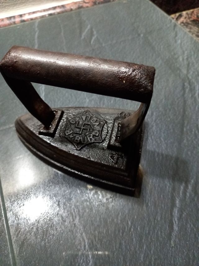 plancha antigua de hierro