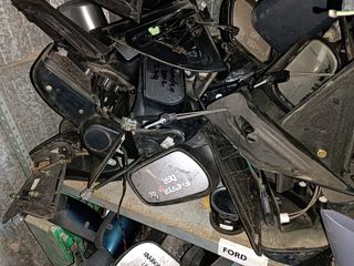 Espejos retrovisores de la marca Ford