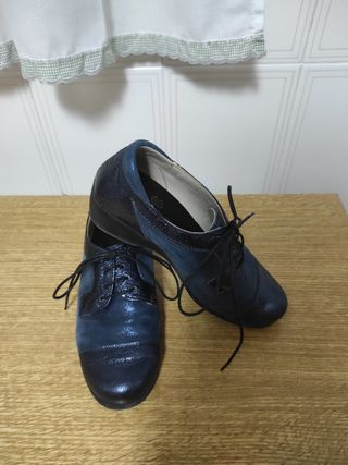 zapatos chica azules piel