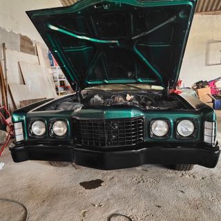 Ford thunderbird  1975