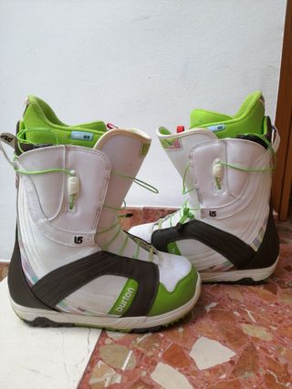 Tabla snow roxy+fijaciones+botas burton