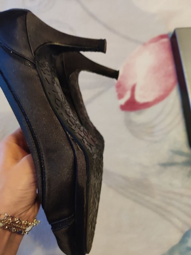 Zapatos de Fiesta. Negros. Talla 39