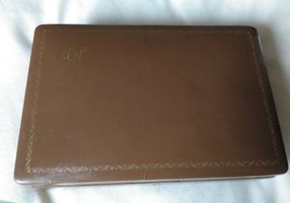 caja de dinero retro vintage decada de los 70