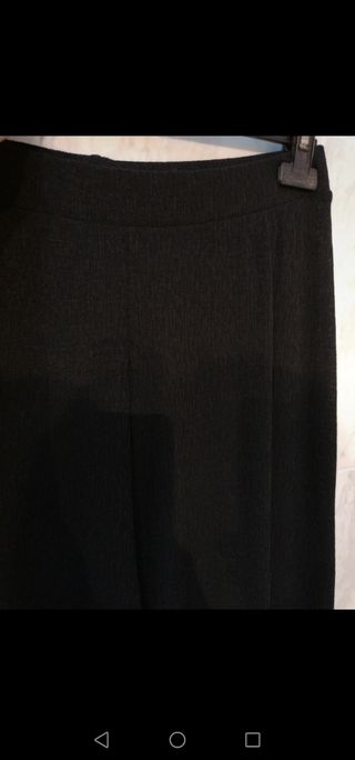 pantalón *Zara*