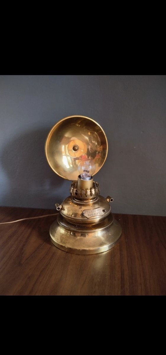 Antigua lámpara de cobre