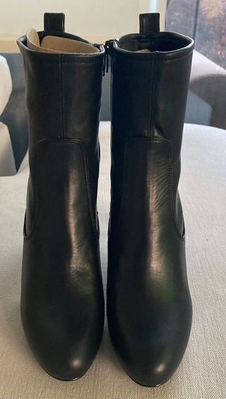 Botines de piel UNISA, nuevos a estrenar 