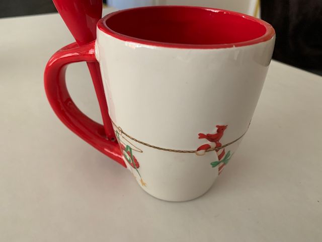 Tazza con cucchiaio natalizia