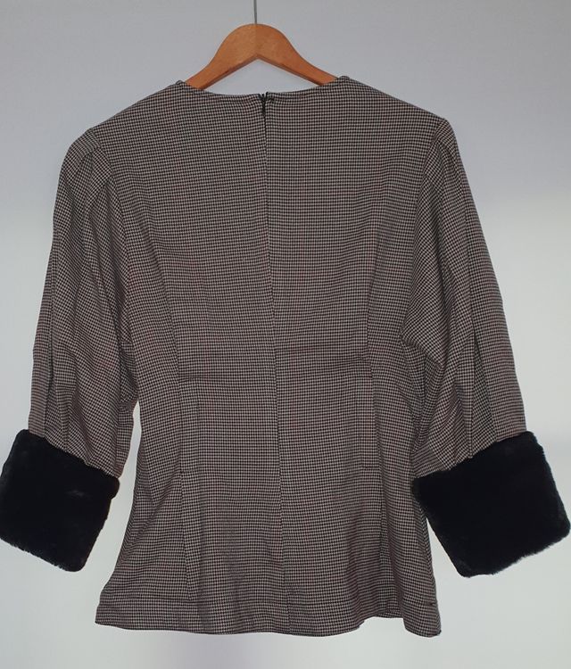 Zara Blusa manga 3/4 cuadritos y pelo talla XS