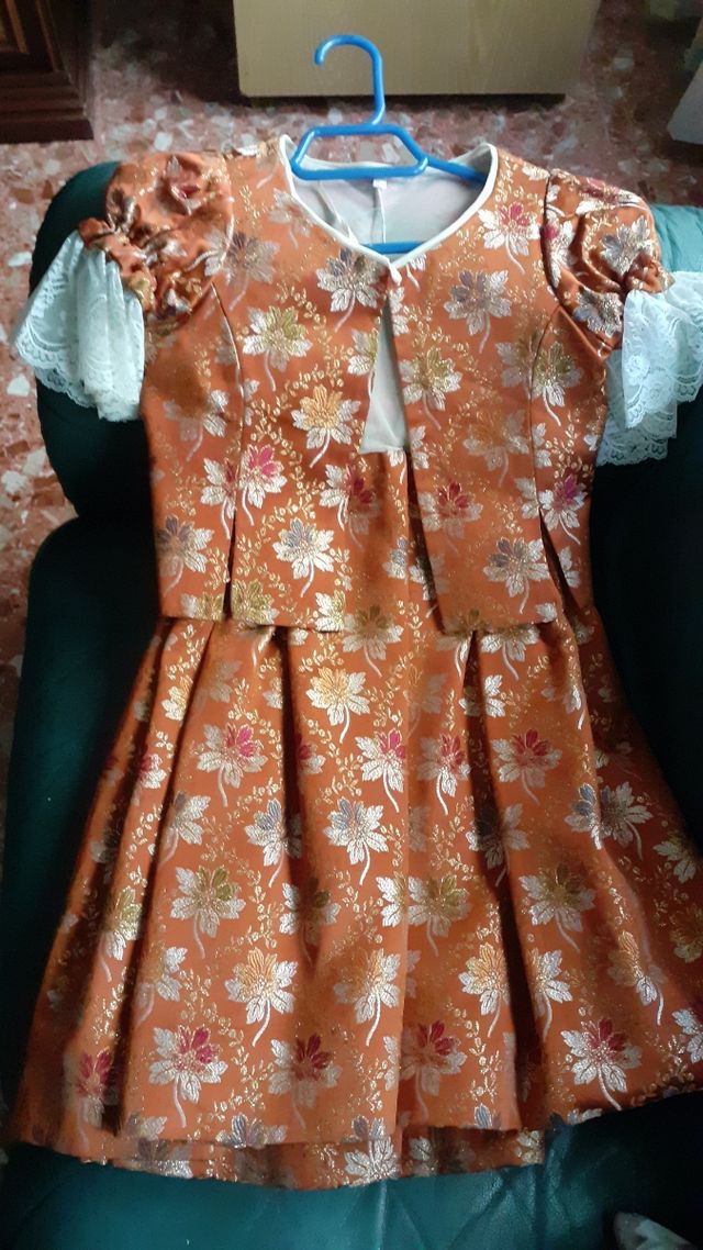 Traje fallera ñiña