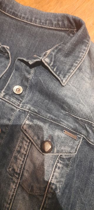chaqueta vaquera guess talla l