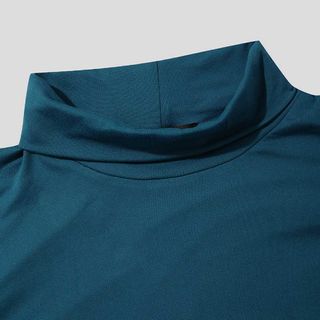 Camiseta de cuello alto para hombre