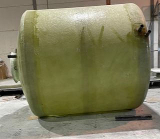 Depósitos de poliéster a medida